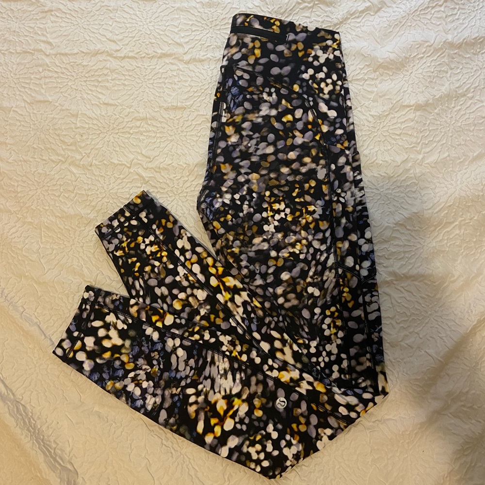 Lululemon, Size 6, Full Length, High Rise Tight